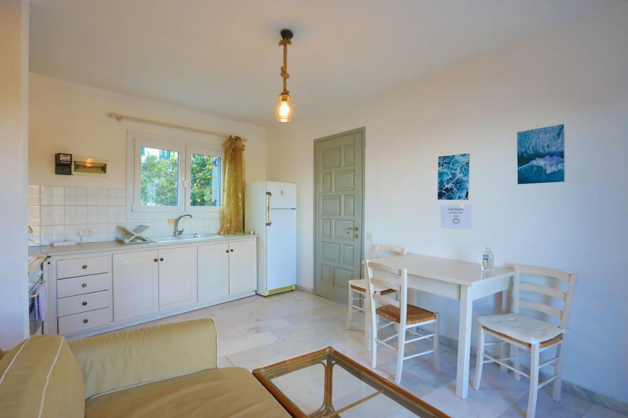Sterna Apartment Гайос Екстериор снимка